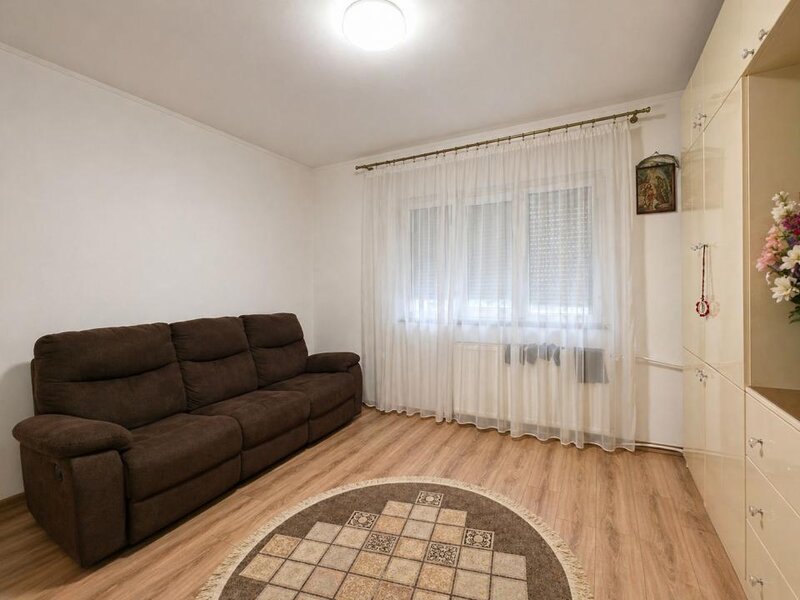Decebal, Theodor Sperantia, 2 camere, 60 mp, decomandat.